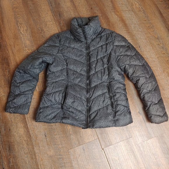 Guess Quilted Puffer Jacket full zip women's Size L Black with white pattern - Picture 2 of 16